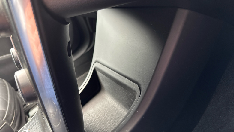 Volvo V40 T2 [122] R DESIGN Edition 5dr Petrol Hatchback